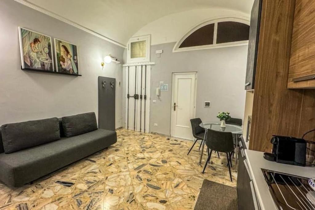 Casa Gio' 2 Bari Apartment ภายนอก รูปภาพ